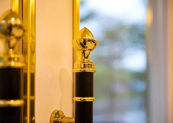 Essence Premium Khách sạn Hạ Long